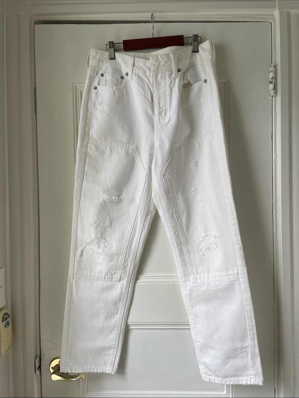 American Eagle Outfitters White Distressed Relaxed Women’s Jeans